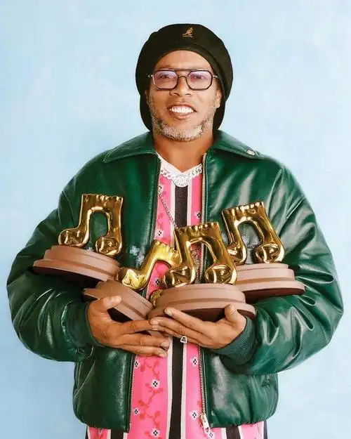 并且有来自 并且有来自